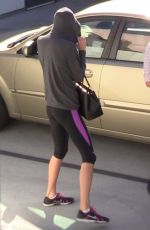 TAYLOR SWIFT in Leggings Leaves a Gym in Los Angeles 01/27/2016