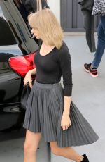 TAYLOR SWIFT Leaves Boa Steakhouse Restaurant in Los Angeles 01/17/2016