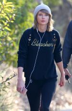 TAYLOR SWIFT Out Hiking in Los Angeles 12/30/2015
