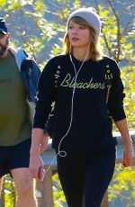 TAYLOR SWIFT Out Hiking in Los Angeles 12/30/2015
