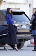 TERRI SEYMOUR Arrives at a Studio in Van Nuys 01/08/2016