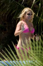 The Best from Past - JESSICA SIMPSON in Bikini at a Pool in Cabo San Lucas 11/07/2006