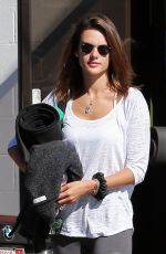 ALESSANDRA AMBROSIO Headong to Yoga Class in Santa Monica 02/05/2016