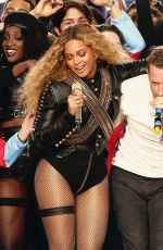 BEYONCE KNOWLES Performs at Pepsi Super Bowl 50 Halftime Show in Santa Clara 02/07/2016