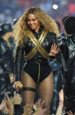 BEYONCE KNOWLES Performs at Pepsi Super Bowl 50 Halftime Show in Santa Clara 02/07/2016