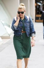 BUSY PHILIPPS Out for Lunch at La Scala in Beverly Hills 02/17/2016