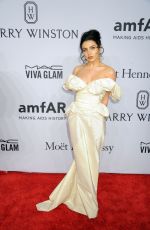 CHARLI XCX at 2016 amfar New York Gala 02/10/2016