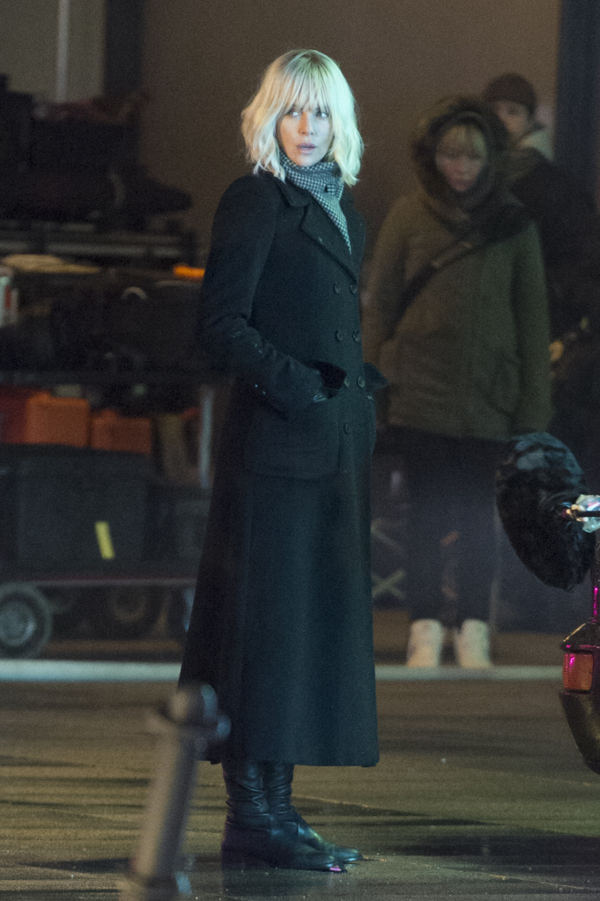 CHARLIZE THERON on the Set of The Coldest City in Berlin 02/09/2016 CHARLIZE THERON on the Set of The Coldest City in Berlin 02/09/2016
