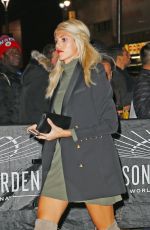 DEVON WINDSOR Arrives at Nnicks vs Warriors Game in New York 01/31/2016