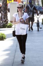 EMMA ROBERTS Out Shopping in Los Angeles 02/25/2016