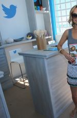GIADA DE LAURENTIIS at 2016 Food Network & Cooking Channel South Beach Wine & Food Festival in Miami Beach 02/27/2016