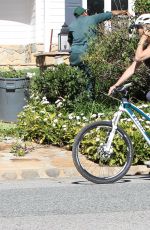 GOLDIE HAWN Out for a Bike Ride in Los Angeles 02/09/2016