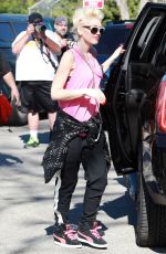 GWEN STEFANI Out a Park in in Los Angeles 02/07/2016