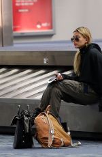 HAILEY BALDWIN Arrives to Superbowl in San Fransisco 02/06/2016