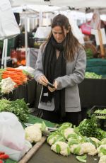 JENNIFER GARHER Shopping at Farmers Market in Los Angeles 01/31/2016