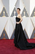 JENNIFER GARNER at 88th Annual Academy Awards in Hollywood 02/28/2016