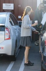 JENNIFER GARNER at Brentwood Country Mark in Santa Monica 02/03/2016