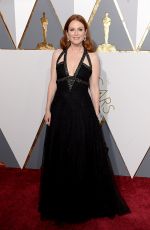 JULIANNE MOORE at 88th Annual Academy Awards in Hollywood 02/28/2016