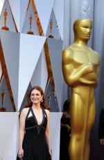 JULIANNE MOORE at 88th Annual Academy Awards in Hollywood 02/28/2016