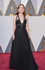 JULIANNE MOORE at 88th Annual Academy Awards in Hollywood 02/28/2016