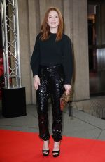 JULIANNE MOORE at Maggie