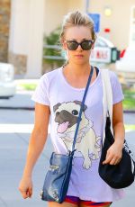KALEY CUOCO Heading to a Yoga Class in Los Angels 02/22/2016