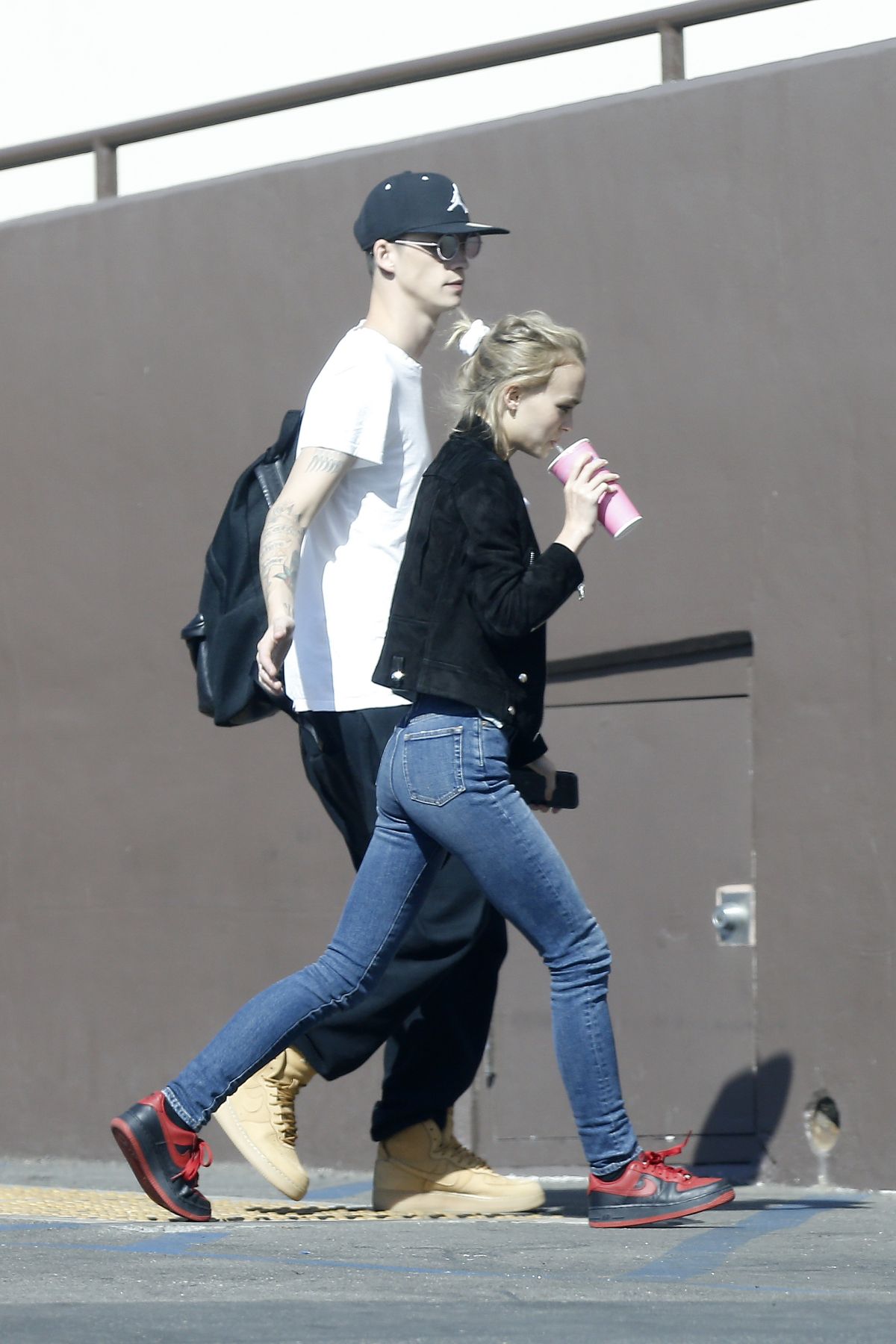 LILY-ROSE DEPP Out and About in Los Angeles 02/26/2016 LILY-ROSE DEPP Out and About in Los Angeles 02/26/2016