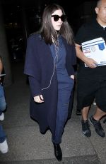 LORDE Arrives at LAX Airport in Los Angeles 02/25/2016