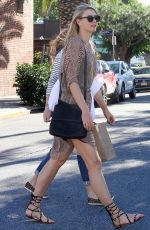 MARIA SHARAPOVA Out and About in Venice 02/09/2016