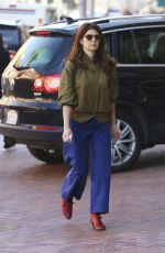 MARISA TOMEI Leaves a Medical Building in Beverly Hills 02/19/2016