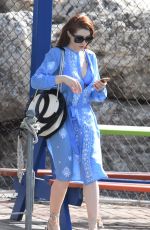 NICOLA ROBERTS Heading to a Beach in Barbados 01/31/2016
