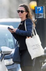 PIPPA MIDDLETON Out and About in London 02/09/2016