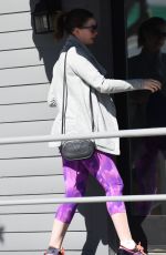Pregnant ANNE HATHAWAY Leaves a Gym in West Hollywood 02/24/2016