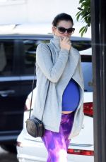 Pregnant ANNE HATHAWAY Leaves a Gym in West Hollywood 02/24/2016