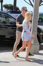 REESE WITHERSPOON Arrives at The Ivy in Los Angeles 02/15/2016