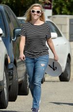 REESE WITHERSPOON Leaves a Kids Party in Los Angeles 02/27/2016