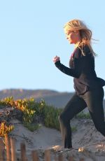 REESE WITHERSPOON on the Set of 