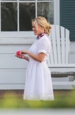 REESE WITHERSPOON on the Set of Draper James Photoshoot in Venice 01/22/2016