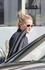REESE WITHERSPOON Out in Brentwood 02/04/2016