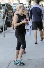 REESE WITHERSPOON Paying for Her Parking in Los Angeles 02/20/2016