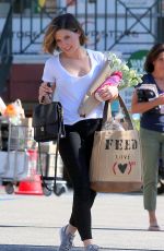 SOPHIA BUSH Shopping at Whole Foods in West Hollywood 02/09/2016
