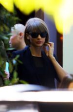 TAYLOR SWIFT Out for Lunch at Cecconi