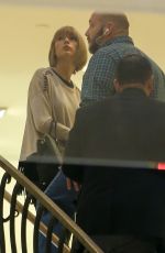 TAYLOR SWIFT Shopping at Barneys New York in Beverly Hills 02/17/2016