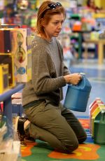 ALYSON HANNIGAN Shopping in Los Angeles 03/15/2016