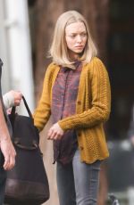 AMANDA SEYFRIED on heSet of 