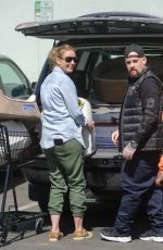 CAMERON DIAZ Shopping at Petco in Los Angeles 03/13/2016