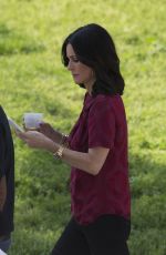 COURTNEY COX Heading to 