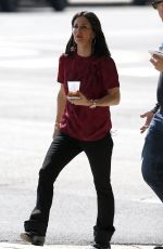 COURTNEY COX Heading to 