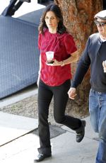 COURTNEY COX Heading to 