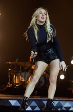 ELLIE GOULDING Performs at O2 Arena in London 03/24/2016